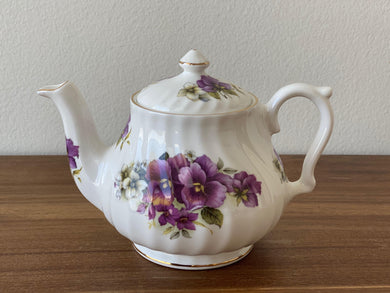 Vintage Royal Patrician Teapot by Dynasty (Violet)