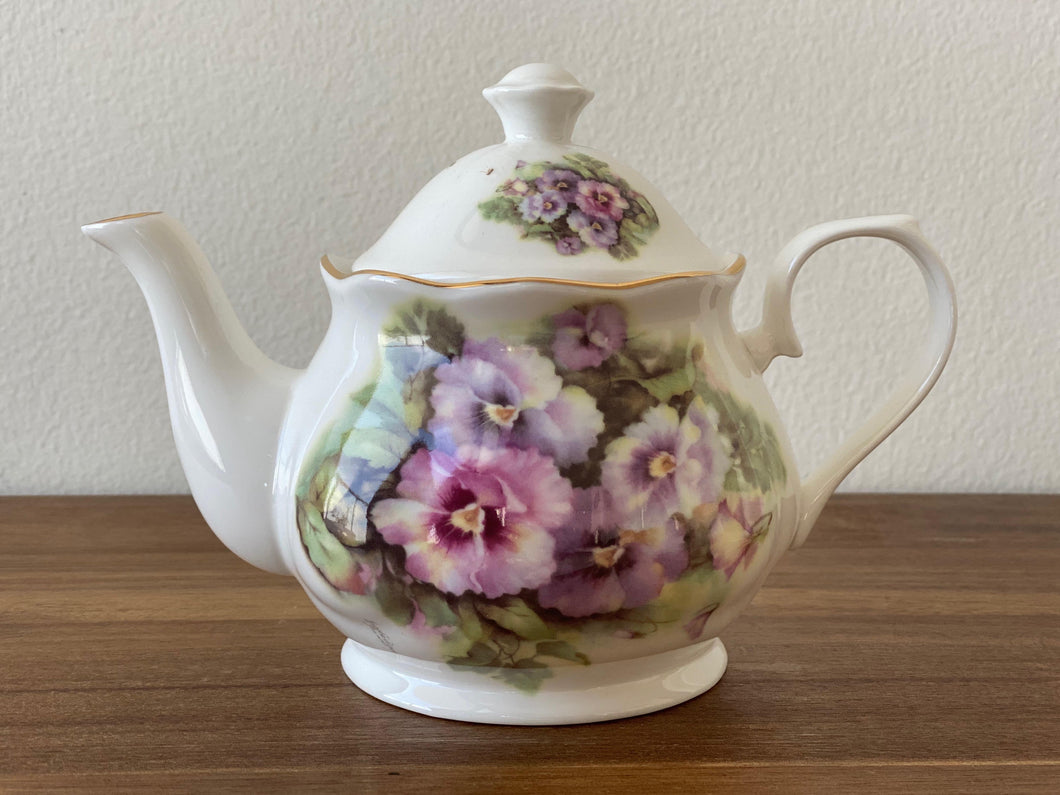 Vintage Royal Patrician Teapot by Dynasty (P)